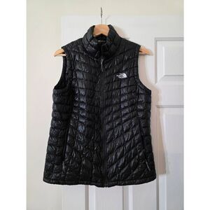 The North Face Women's ThermoBall Trekker Black Quilted Full Zip Vest! Size M